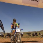 La taradellenca Anna Ramírez guanya la primera etapa de la Titan Desert