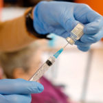 Dos taradellencs treballen al laboratori encarregat de comercialitzar la primera vacuna catalana contra la Covid-19
