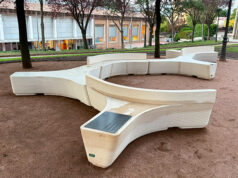 Taradell estrena un monument en homenatge als donants de sang als jardins de Can Costa