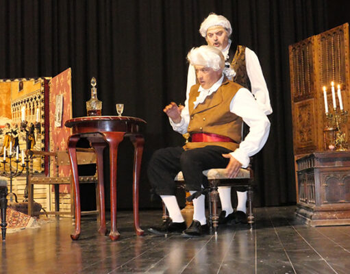 Tint Taradell Teatre presenta ‘El verí del teatre’ a Can Costa